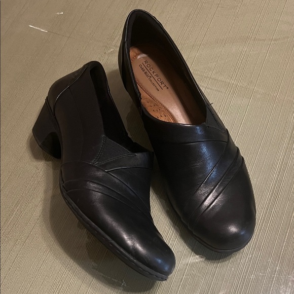 Rockport Women's Black Leather short healed Loafers - Picture 1 of 7